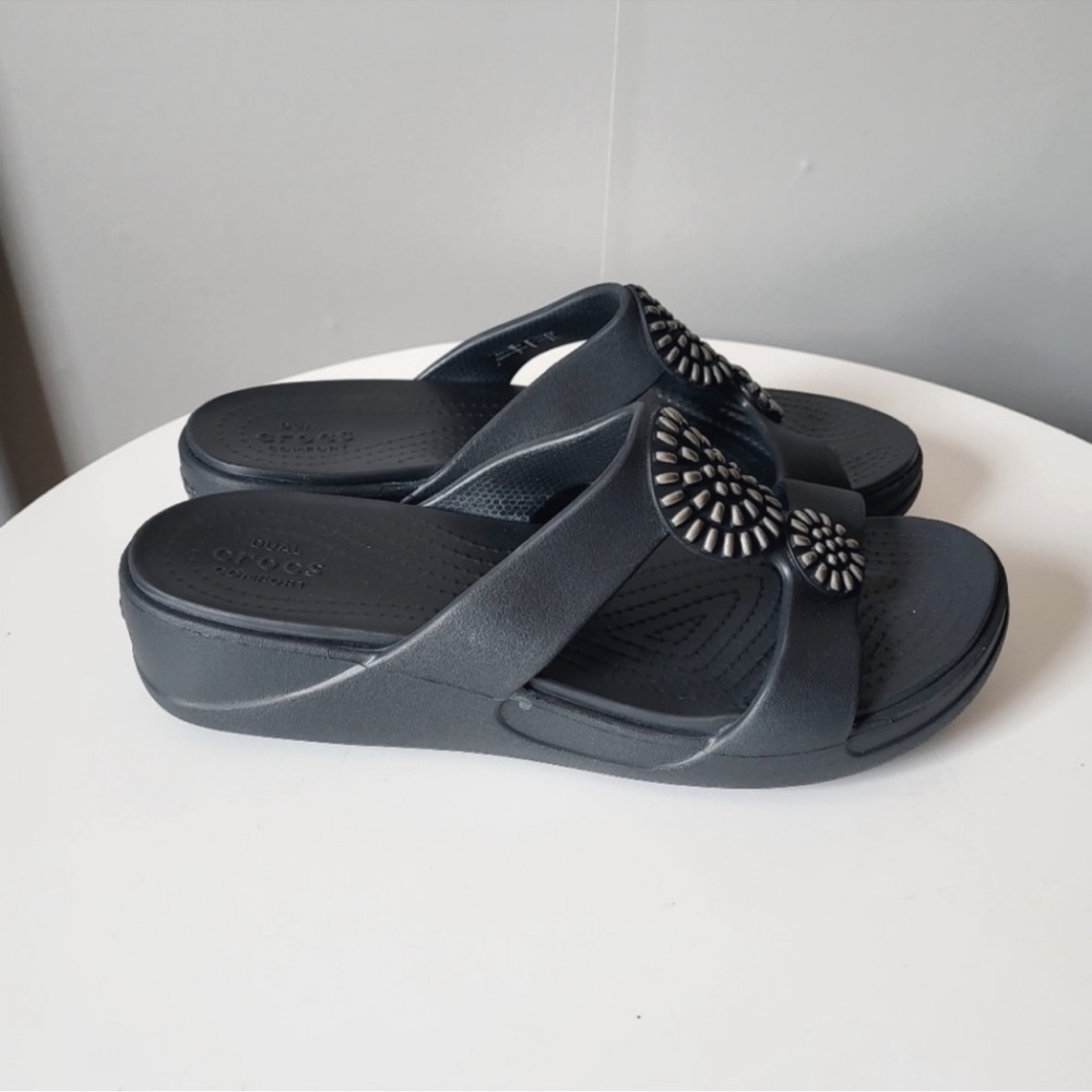Crocs Monterey Diamanté Slip-on Wedge Sandal Black size 7